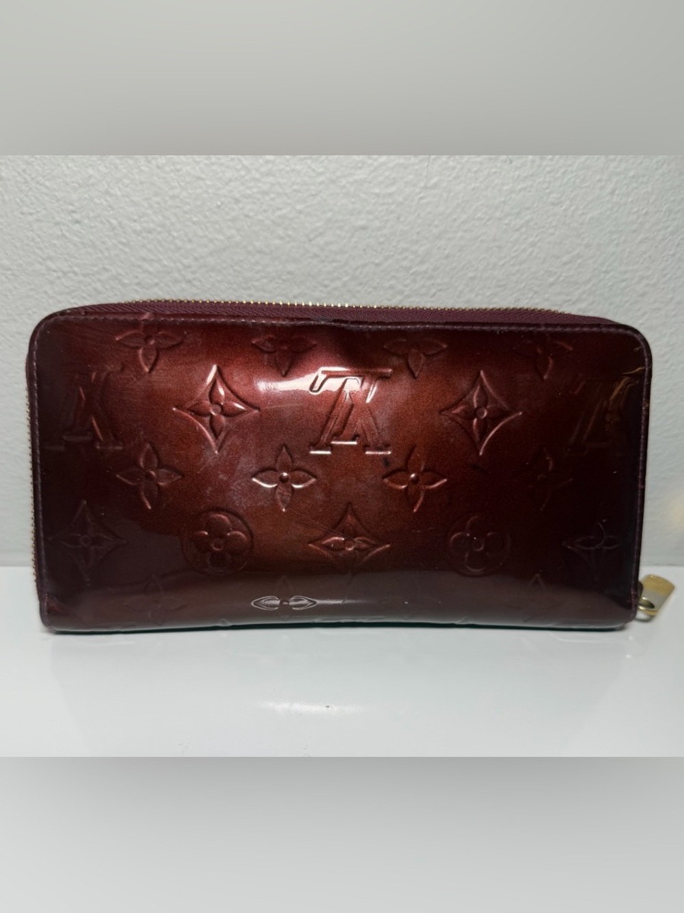 Louis Vuitton Burgundy Vernis Monogram Zip Long Wallet
